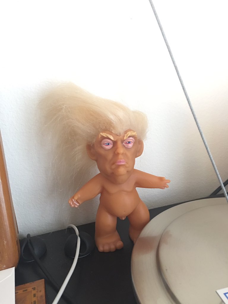 15 Barang dekorasi ini bikin kamu nggak betah di rumah, seram!