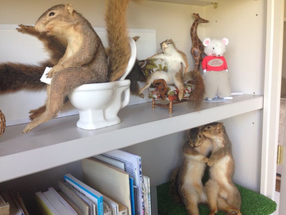 15 Barang dekorasi ini bikin kamu nggak betah di rumah, seram!