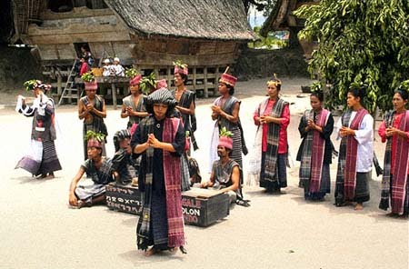 5 Suku asli Indonesia ini dipercaya memiliki kekuatan sihir