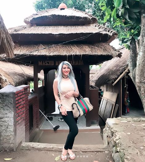 Transformasi Cynthiara Alona, dulu berhijab kini berani tampil seksi