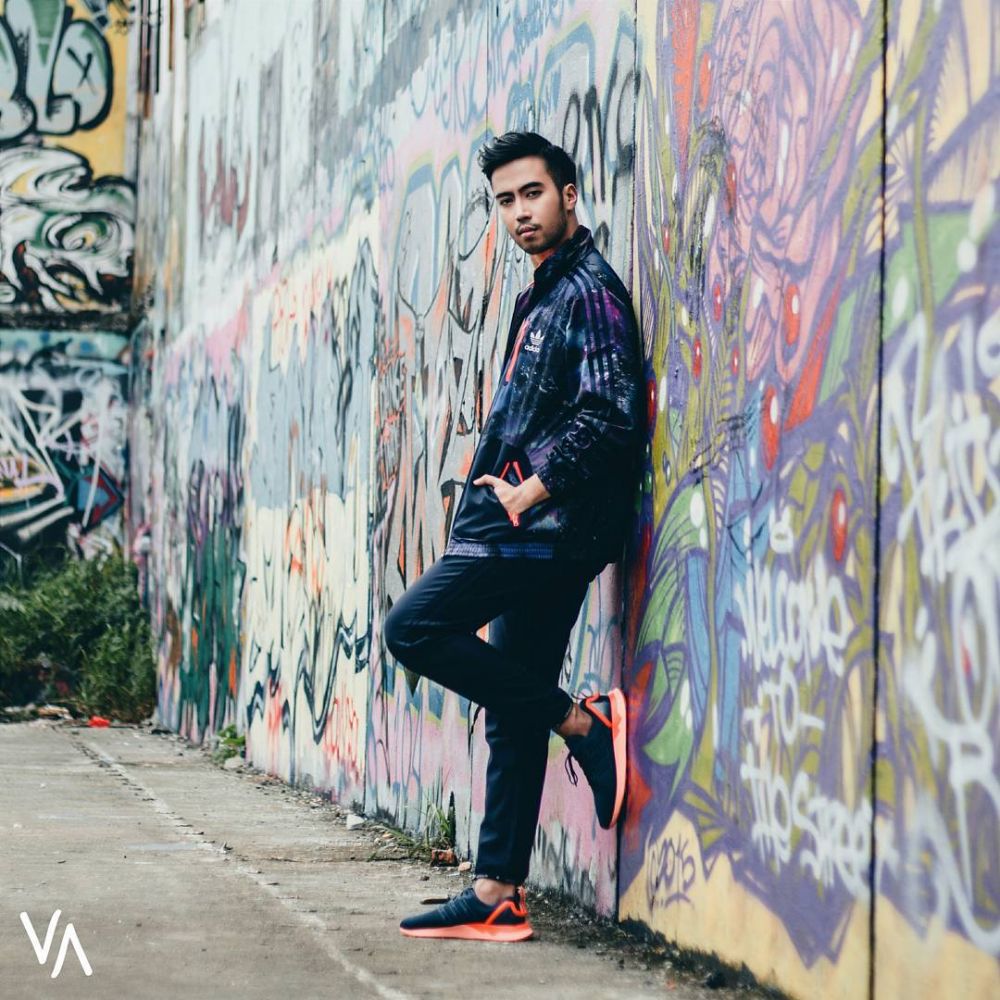 Nggak cuma tampan, 6 seleb ini juga punya kecerdasan di atas rata-rata