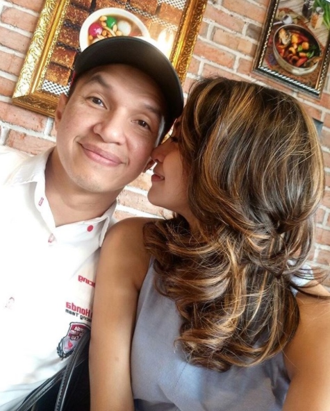 10 Potret Ayuh Dyah Utami, istri Edison Wardhana yang gayanya bak ABG