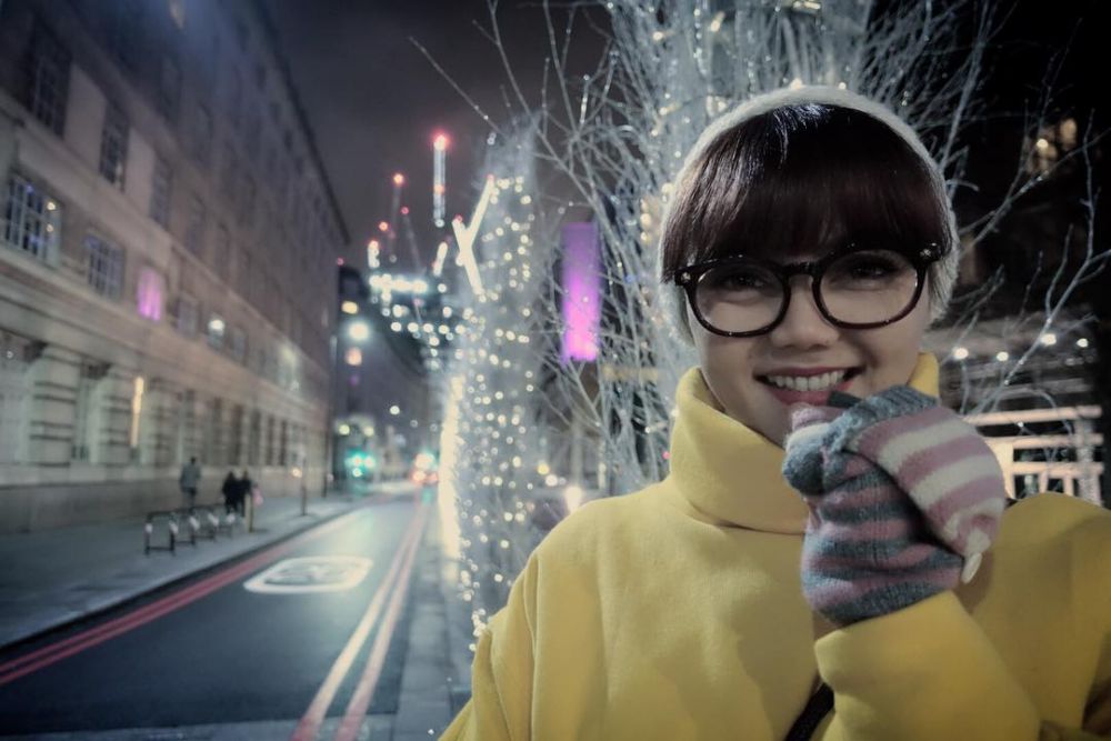 Usai dihujat warganet, Rina Nose asyik solo traveling ke London