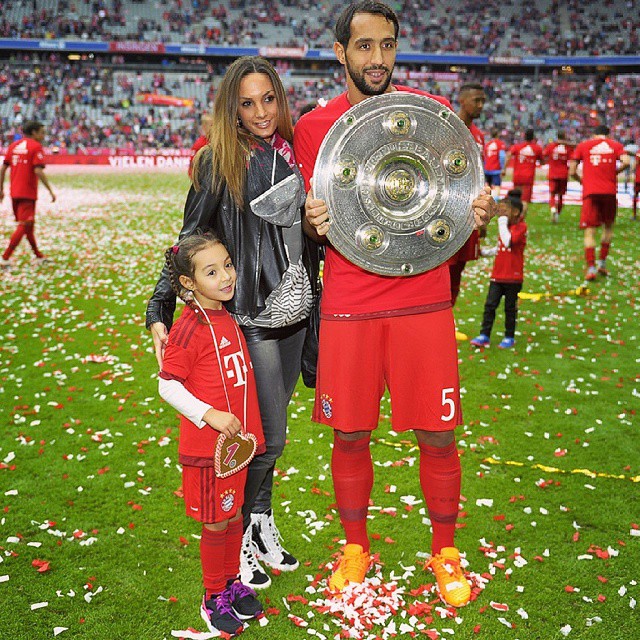 5 Potret cantiknya WAGs pesepak bola muslim di Liga Eropa