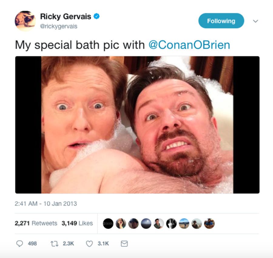 10 Seleb ini selfie dengan pose nyentrik, masih tetap kece nggak nih?