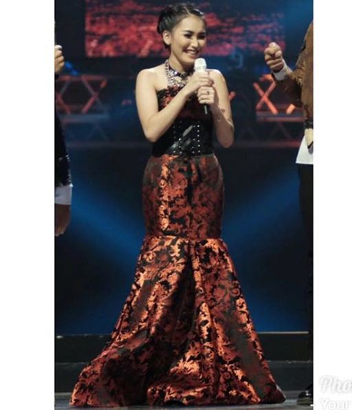 8 Beda perjalanan hebat karier Ayu Ting Ting dan Via Vallen