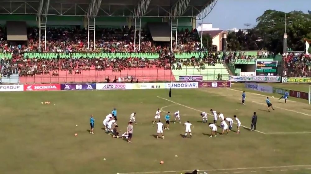 5 Momen saat lapangan di Indonesia berkualitas buruk