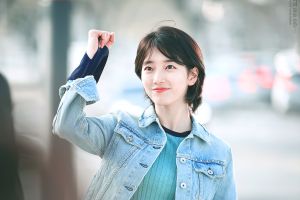 Style tomboi ala 7 seleb Korea, swag tapi tetap stylish