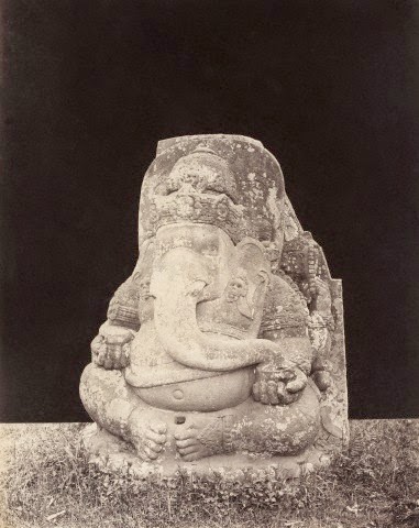 10 Potret lawas candi di Indonesia akhir abad ke-19, megah banget