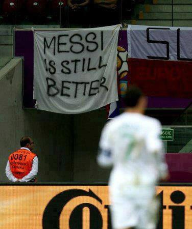 Kalah dari Ronaldo di Ballon d'Or, 10 Meme Lionel Messi ini kocak abis