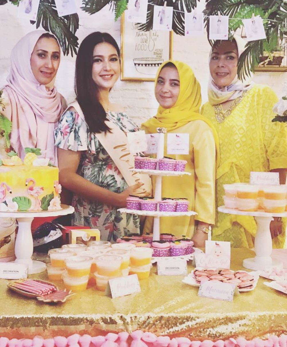Tampil cantik menawan, ini 8 foto baby shower ala Nabila Syakieb