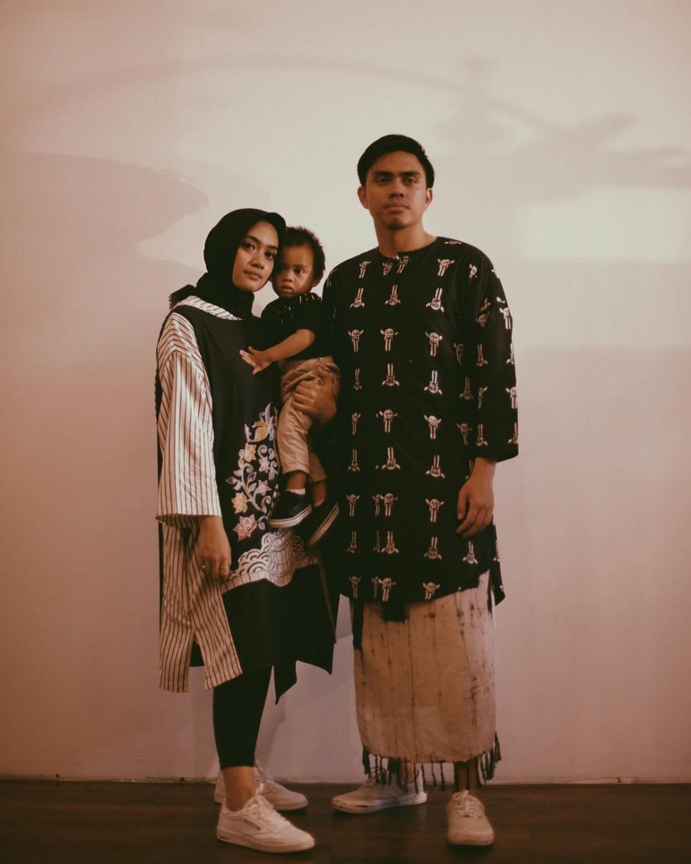 5 Pasangan seleb Tanah Air ini pilih urus anaknya tanpa babysitter