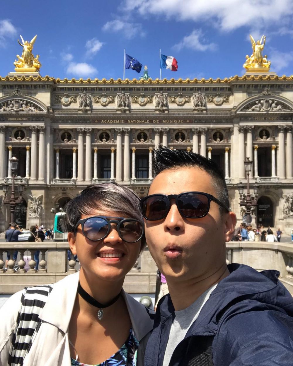 5 Fakta 'Susah Sinyal', film ke-3 Ernest yang beneran susah sinyal  