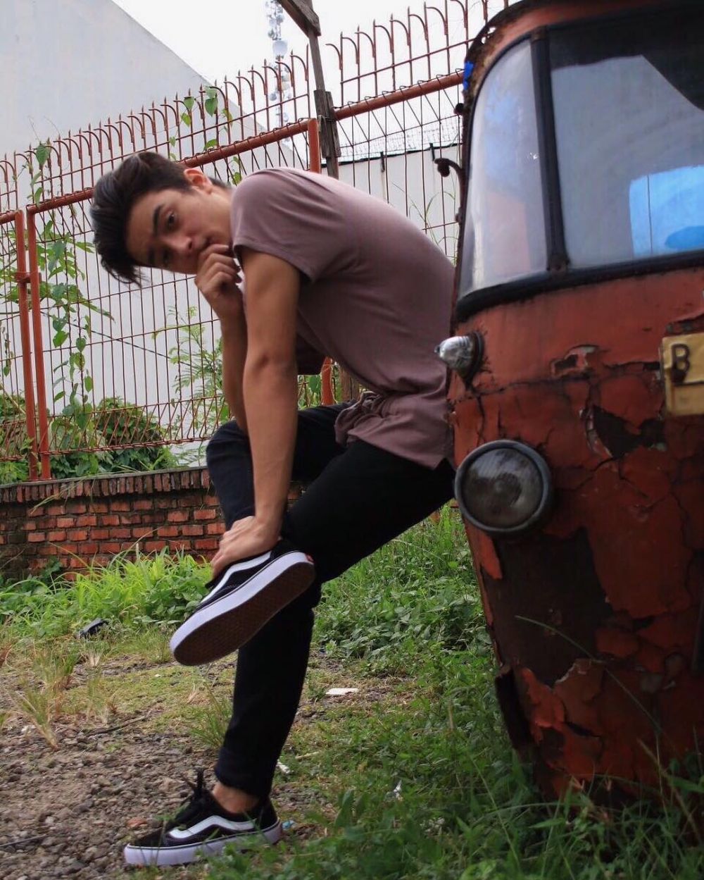 10 Gaya Bryan Domani, eks Super7 yang main di Siapa Takut Jatuh Cinta