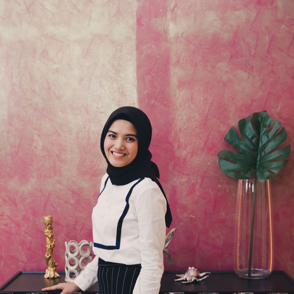 6 Cewek cantik yang pernah takluk dengan pesona Raditya Dika