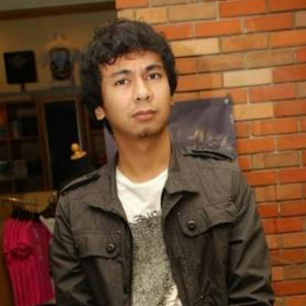 10 Foto transformasi Raditya Dika, kecilnya kelihatan serius banget