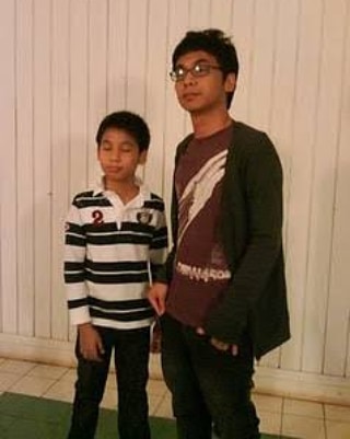 10 Foto transformasi Raditya Dika, kecilnya kelihatan serius banget