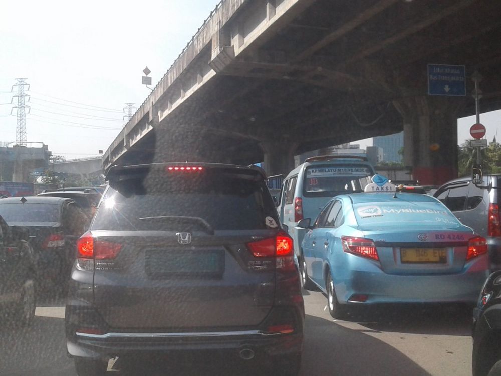 10 Potret antrean ini bisa jadi pelajaran buat kamu untuk lebih sabar