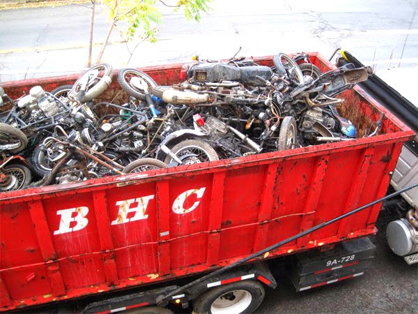 12 Foto sepeda motor tak terawat ini bikin senyum sambil ngelus dada