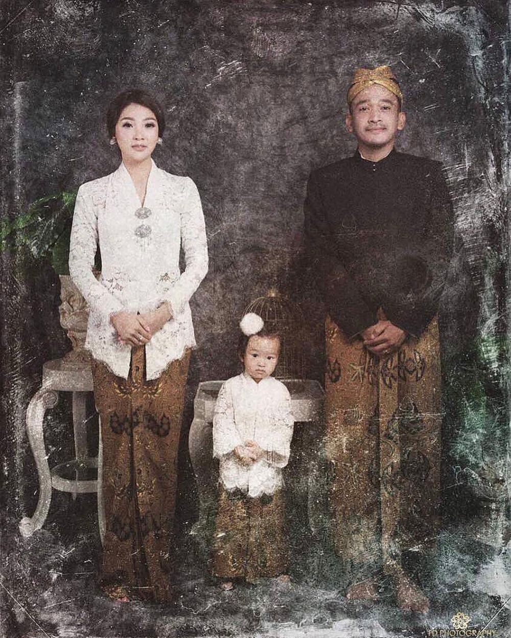 Potret imutnya 10 anak selebriti saat kenakan pakaian adat