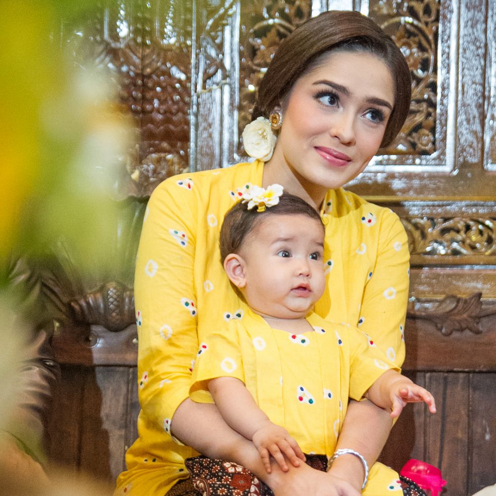 Potret imutnya 10 anak selebriti saat kenakan pakaian adat