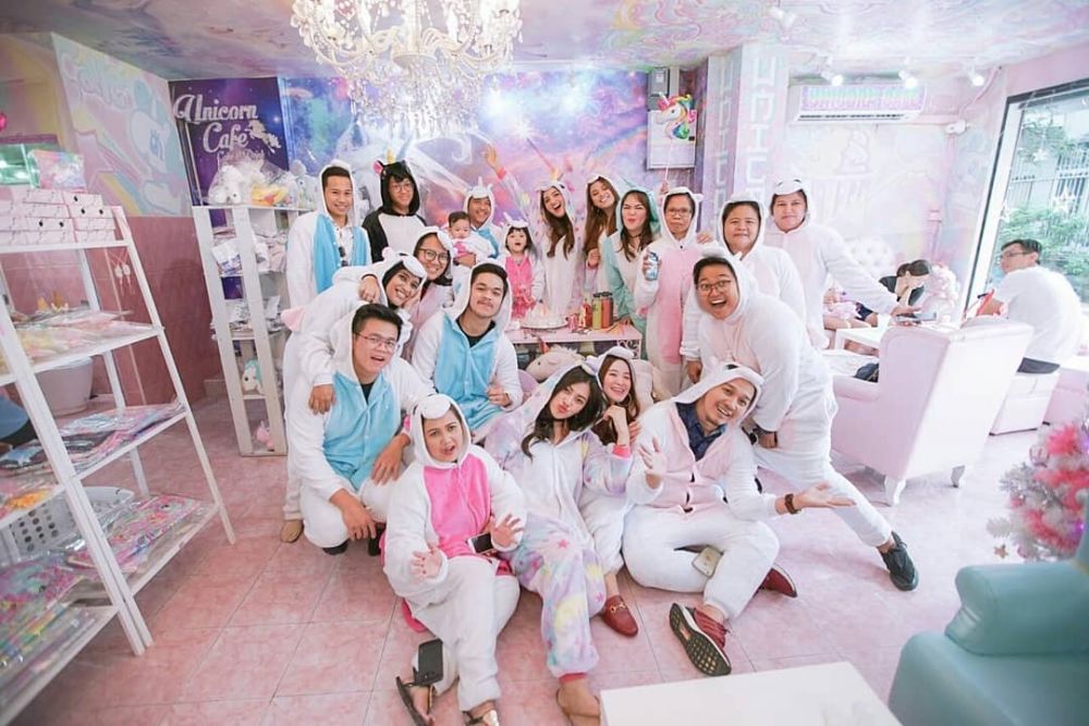 Potret kemeriahan ulang tahun Arsy Hermansyah yang ketiga di Bangkok