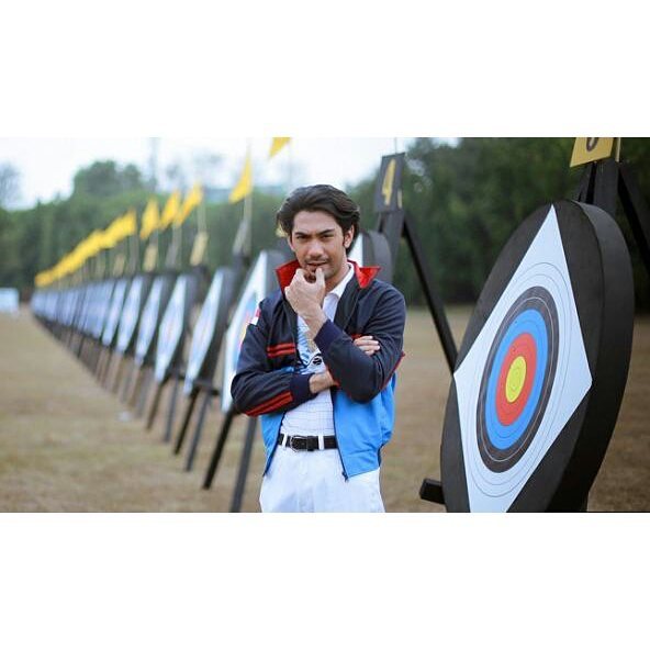 10 Transformasi Reza Rahadian di berbagai film, bukti aktor serba bisa