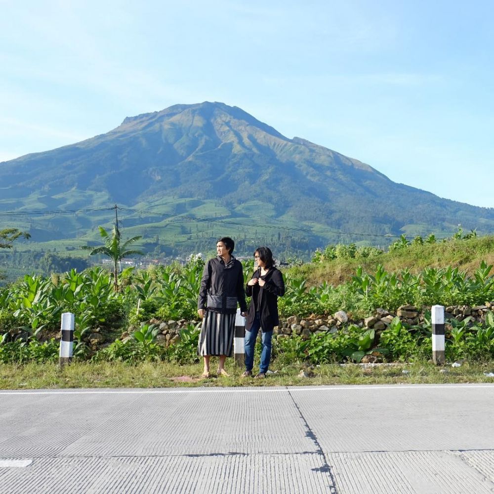 10 Penampilan sederhana personel Sheila On 7 yang layak ditiru