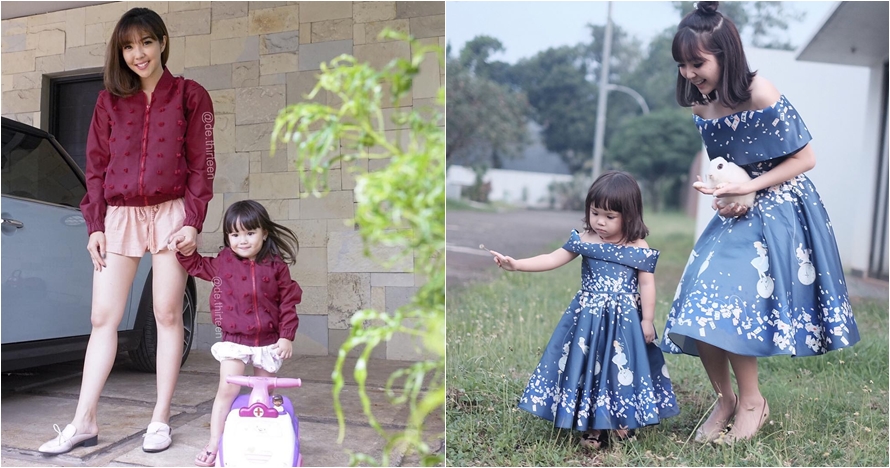 5 Artis cantik ini kembaran baju sama putri kecilnya, kompak abis
