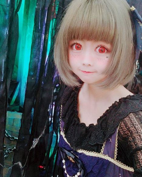 10 Potret Lolu, cosplayer yang menggoda lewat binar matanya