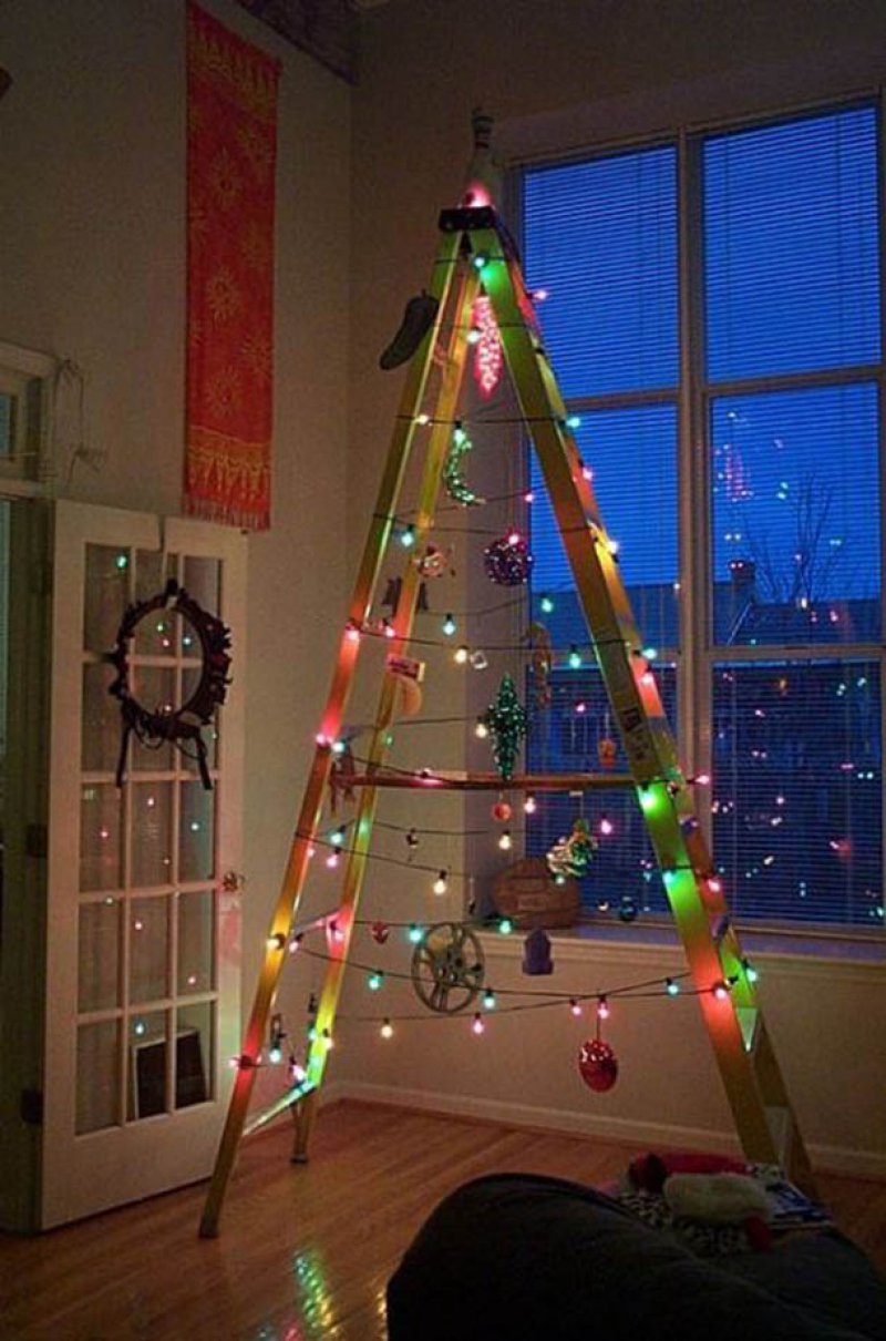 10 Dekorasi lampu Natal ini jadi gagal indah, bikin tepuk jidat