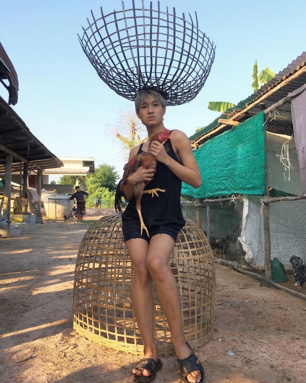 10 Gaya busana nyeleneh ala 'mimi peri'-nya Thailand, absurd abis