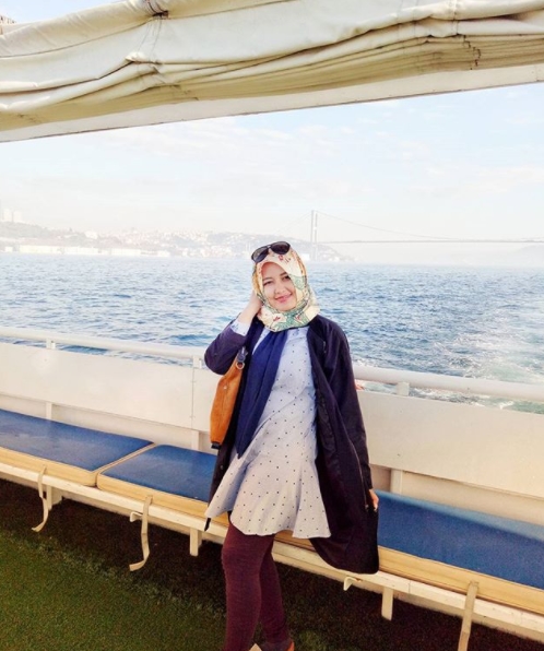 10 Pesona Mella Rossa, adik Via Vallen yang juga cantik menawan