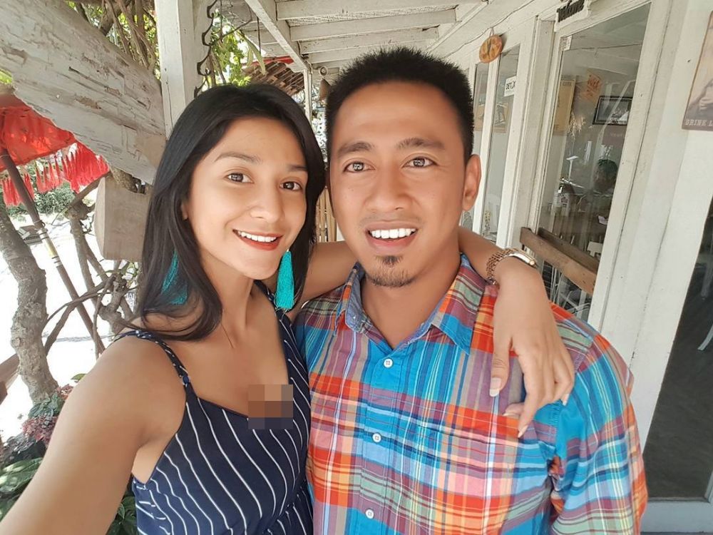 8 Gaya seksi Fanny Ghassani, eks bintang Cantik Cantik Kucing Dapur