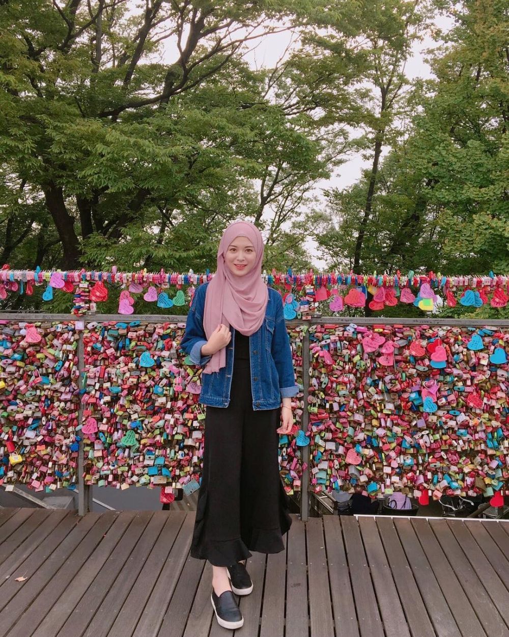 gaya hijab ayana instagram.com/xolovelyayana gaya hijab ayana instagram.com/xolovelyayana