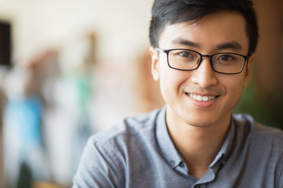 Nggak perlu ke salon, ini 10 cara ampuh tampil ganteng saat kondangan