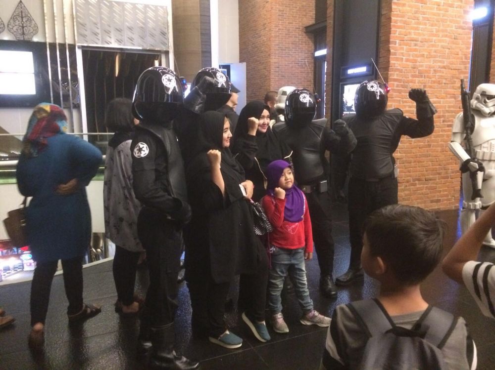 Begini keseruan nobar film Star Wars: The Last Jedi bareng GO-JEK