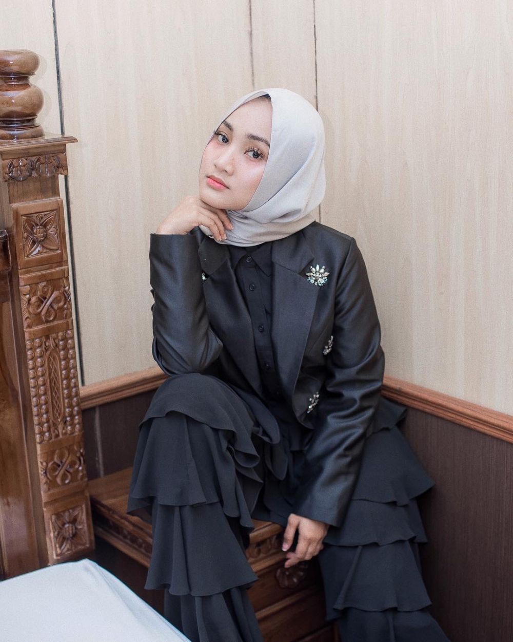 8 Gaya fashion terbaru Fatin Shidqia, makin tampak anggun dan dewasa