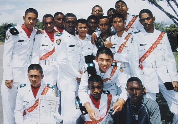 Geng pertemanan 6 seleb saat masih sekolah, anak gaul nih