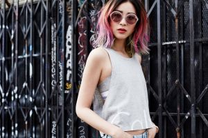 7 Gaya fashion K-Pop ala selebgram cewek Korea ini bisa kamu tiru