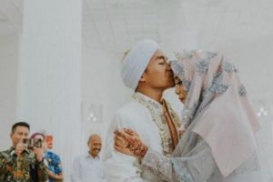 Selain Salmafina, 11 seleb ini baru nikah sudah gugat cerai pasangan
