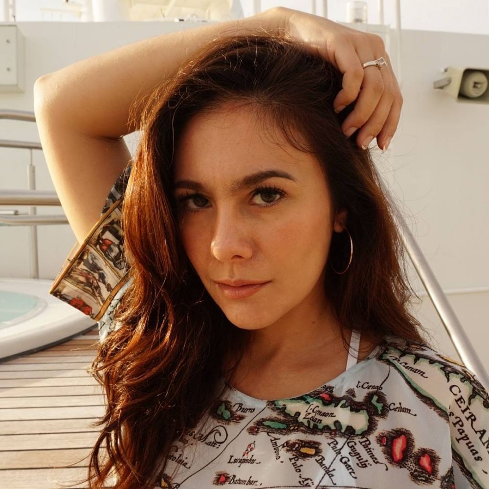 Menikah di usia muda, mahligai 8 seleb ini berakhir perceraian