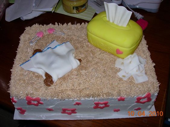 10 Kue unik berbentuk popok tapi penuh kotoran, iyuh banget nggak sih?