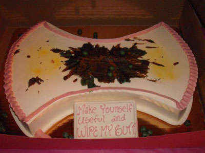 10 Kue unik berbentuk popok tapi penuh kotoran, iyuh banget nggak sih?