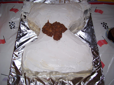 10 Kue unik berbentuk popok tapi penuh kotoran, iyuh banget nggak sih?