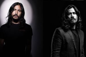 Chicco Jerikho dan Ello dibilang mirip dari 5 pose ini, nggak nyangka!