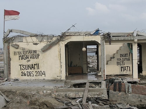 13 Tahun peringatan tsunami Aceh, 7 foto ini membuatmu turut terhanyut