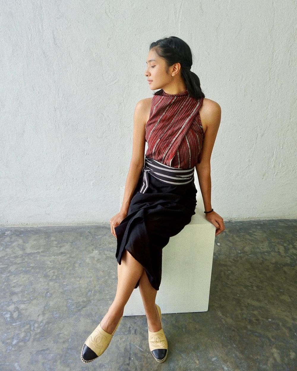Gaya hits 3 anggota geng Valerie Thomas, kece dan kekinian banget