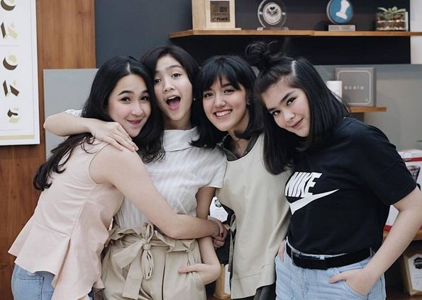  7 Grup musik ini putuskan bubar di tahun 2017, bikin penggemar sedih