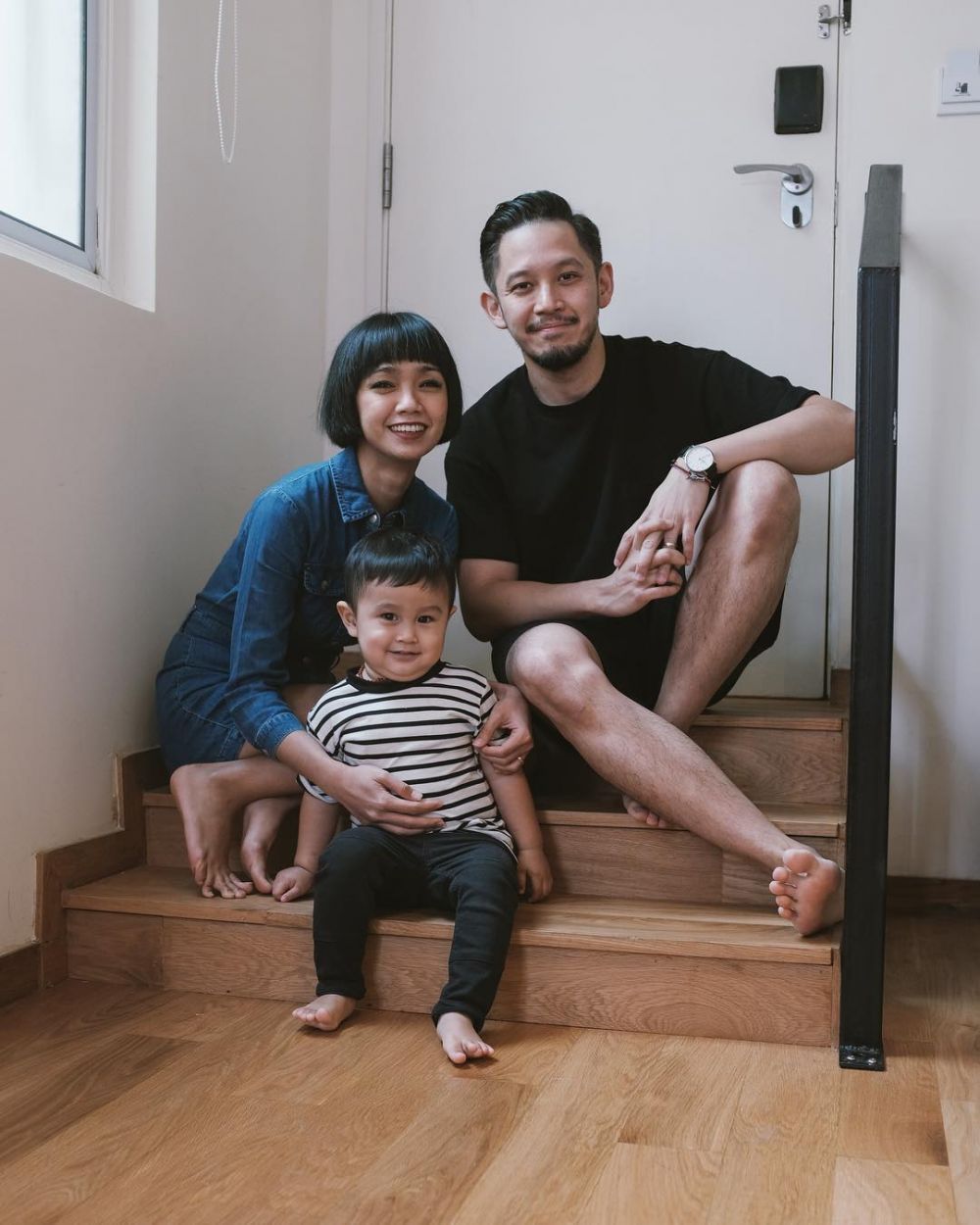 8 Potret Intan Ayu, pesinetron peran antagonis yang kini jadi penyanyi